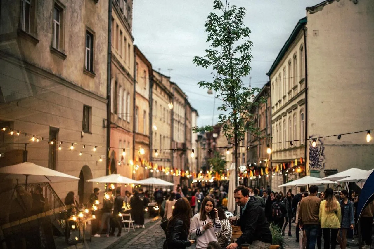 Quarter Aparthotel Lviv